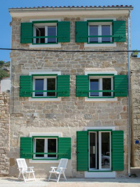 Seafront Stone House Sajbel